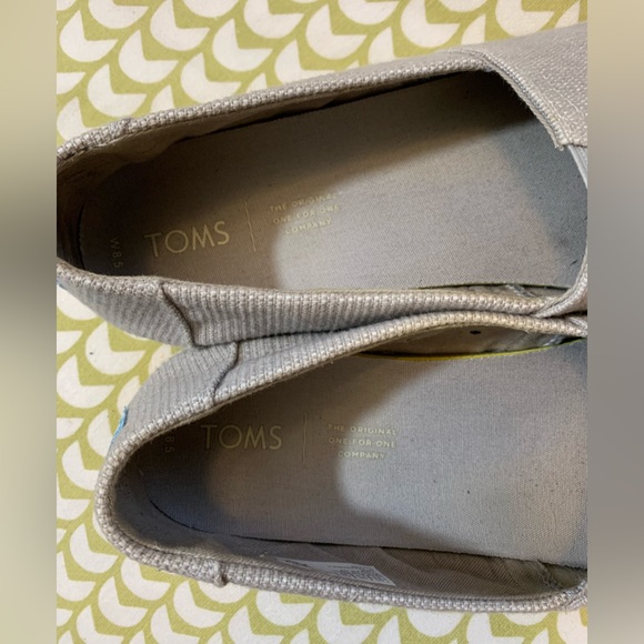 TOMS slip on Women's sz 8.5 - Picture 4 of 5